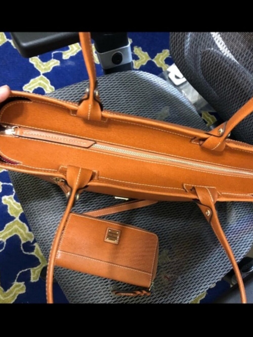 Dooney & Bourke Saffiano Natural Tan Large Leather Tote with Wristlet - Picture 4 of 8